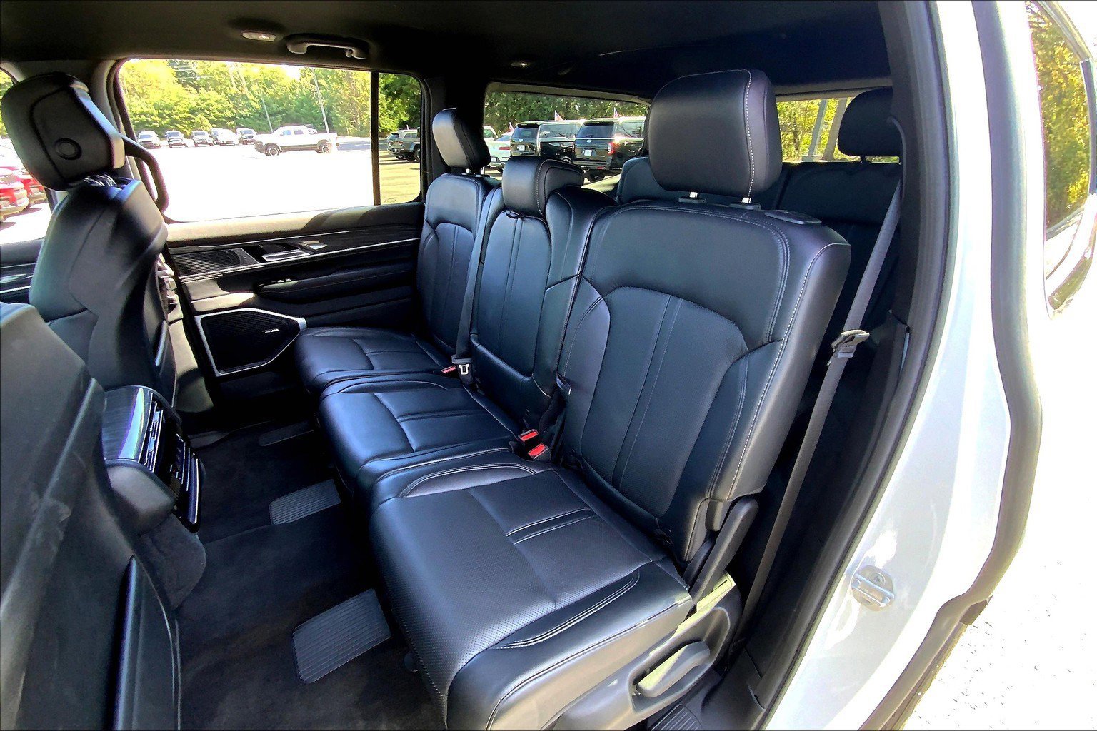Used 2022 Jeep Wagoneer Series II image 19