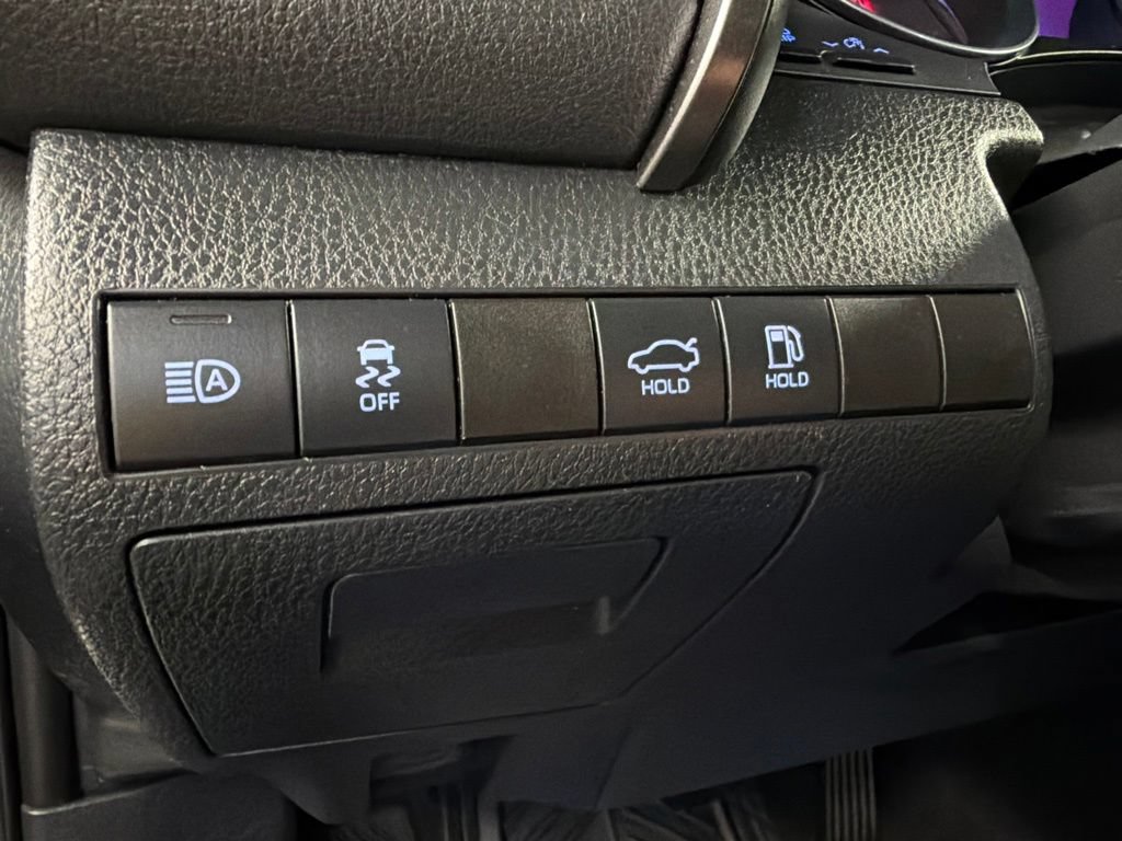 Used 2020 Toyota Camry XSE FWD image 24