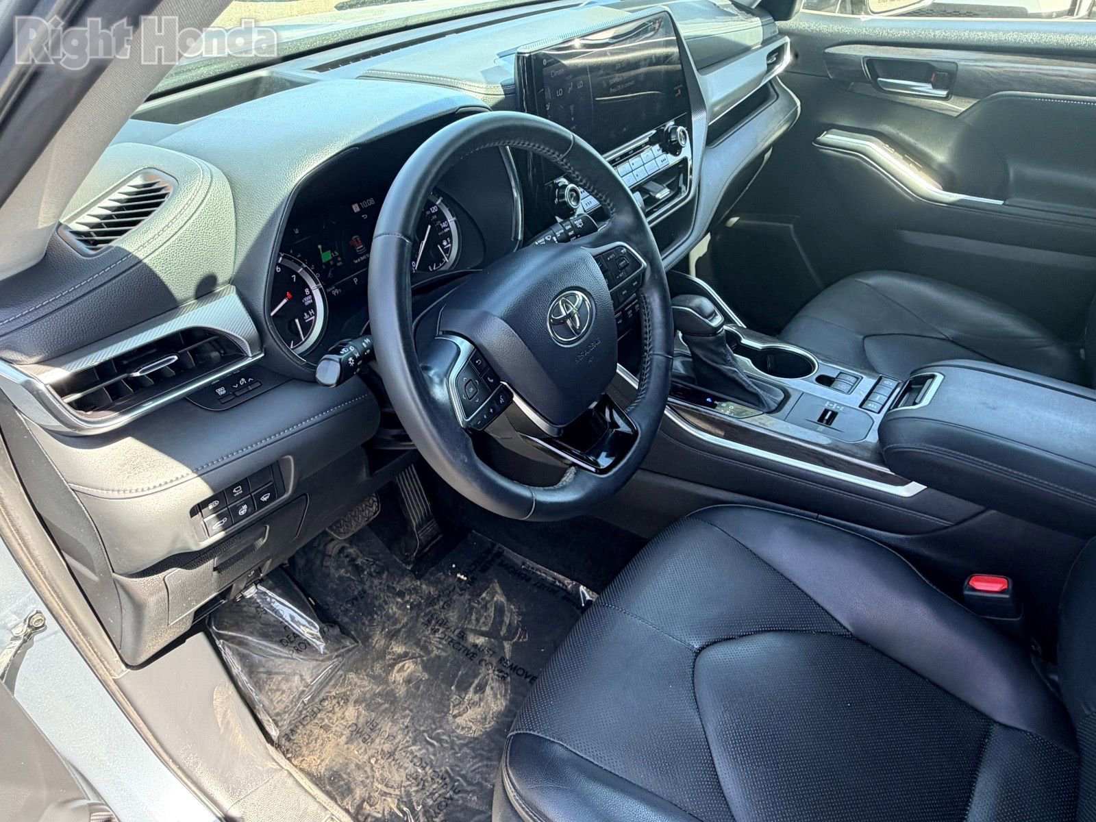 Used 2020 Toyota Highlander Platinum FWD image 15