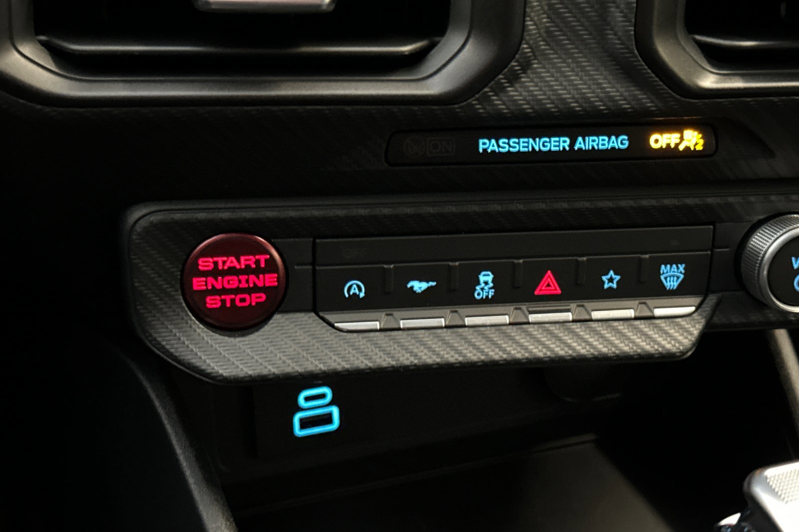 Used 2024 Ford Mustang Coupe image 19