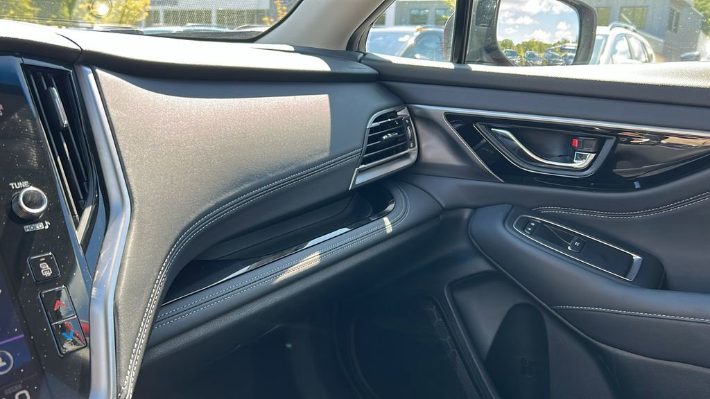 Certified 2022 Subaru Outback Limited image 18