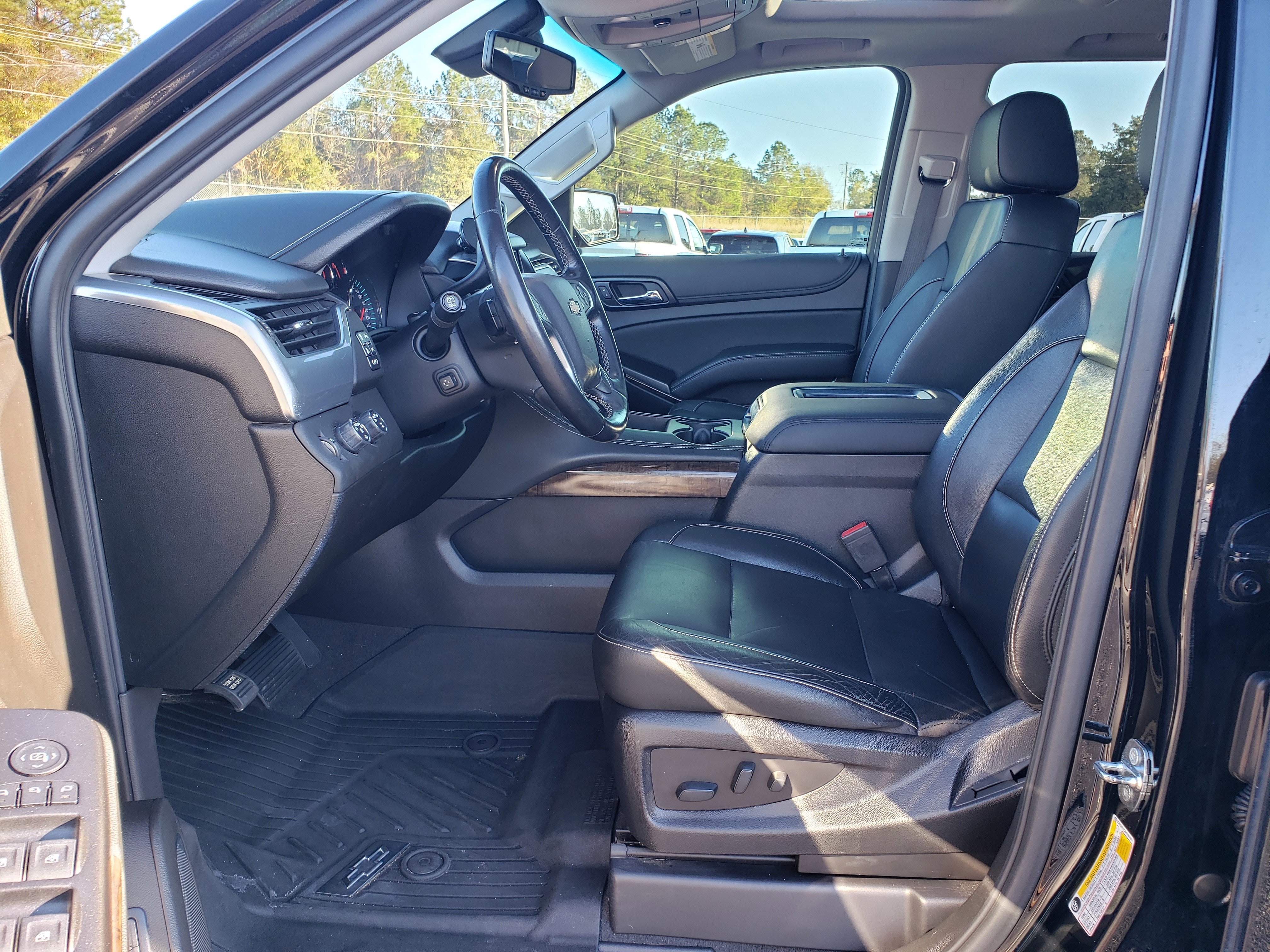 Used 2019 Chevrolet Tahoe LT image 32