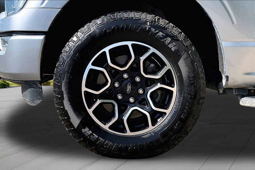 Used 2021 Ford F150 XLT w/ Equipment Group 302A High AWD/4WD image 9