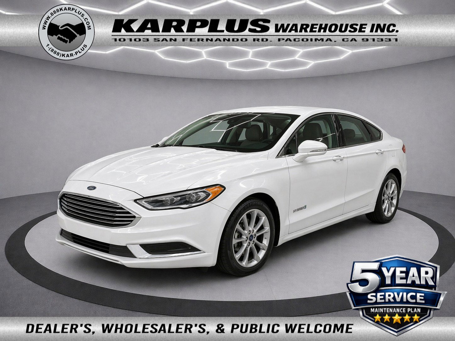 Used 2019 Ford Fusion SE FWD image 1