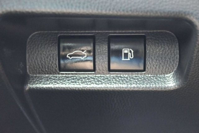 Used 2024 Toyota Crown AWD/4WD image 26