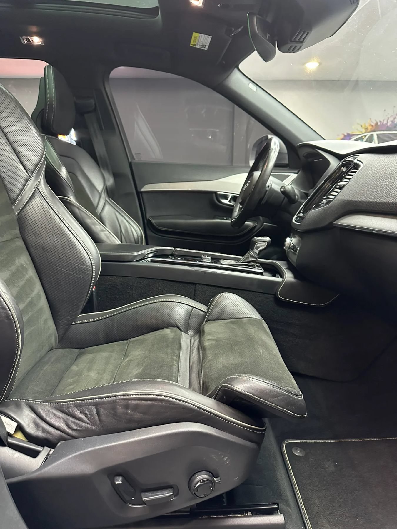 Used 2016 Volvo XC90 T5 R-Design FWD image 31