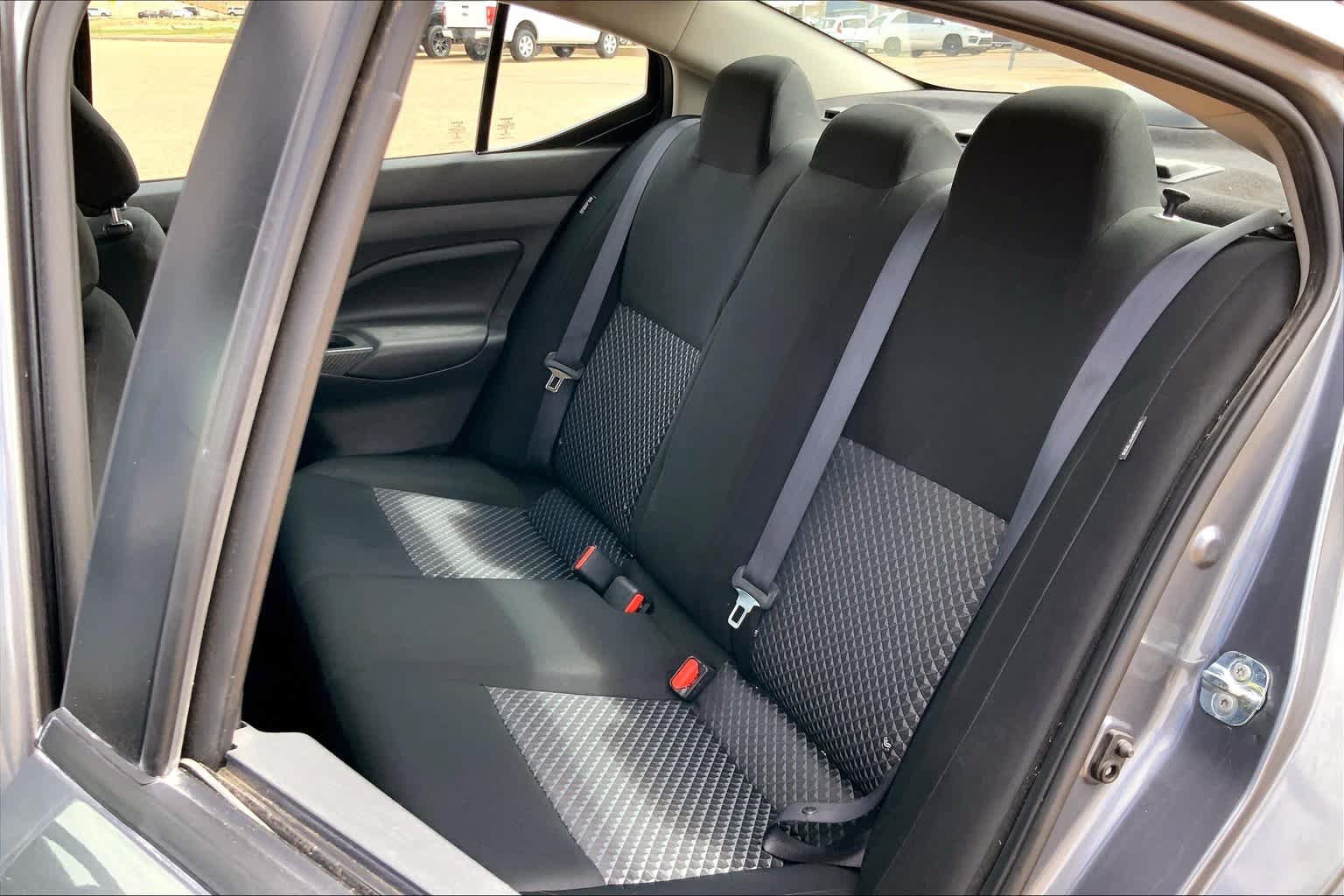 Used 2020 Nissan Versa S FWD image 20
