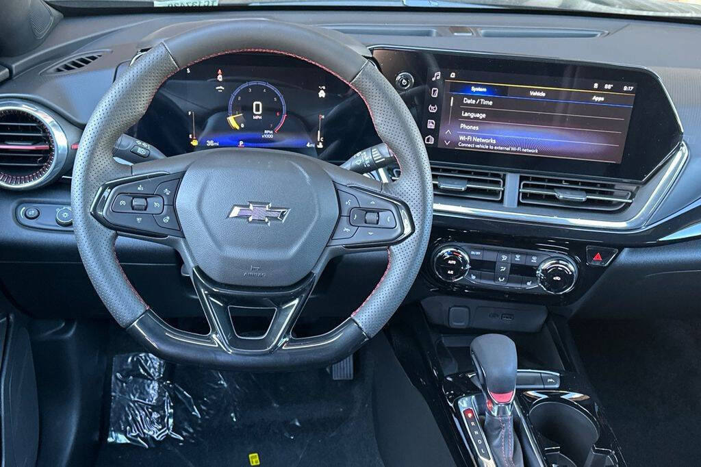 New 2026 Chevrolet Trax RS w/ Sunroof Package image 15