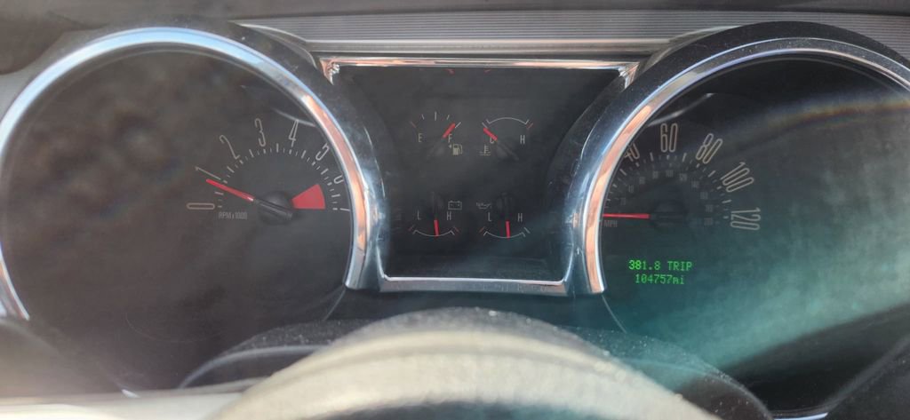 Used 2007 Ford Mustang Premium image 4