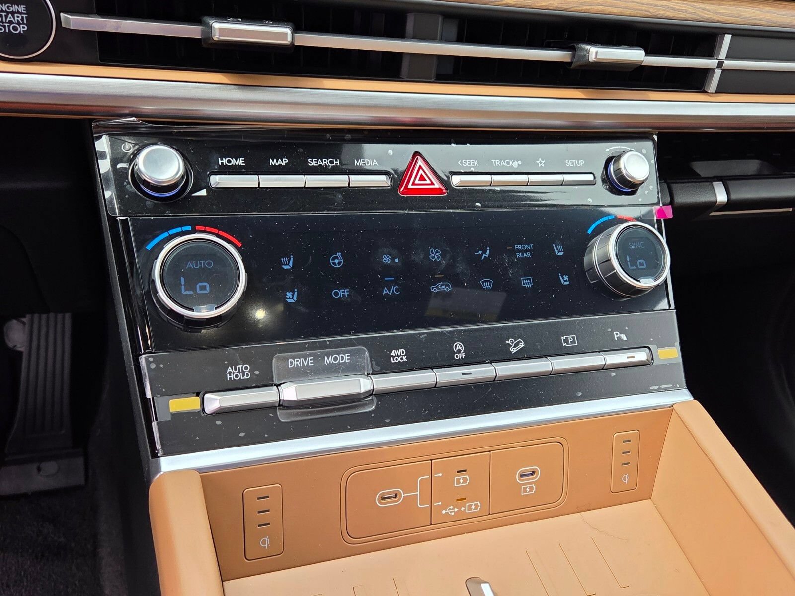 New 2026 Hyundai Santa Fe Limited AWD/4WD image 21