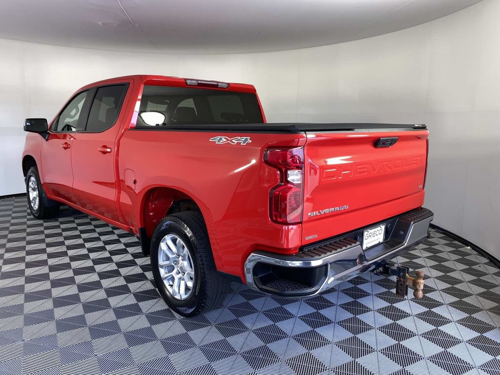Used 2022 Chevrolet Silverado 1500 LT AWD/4WD image 6