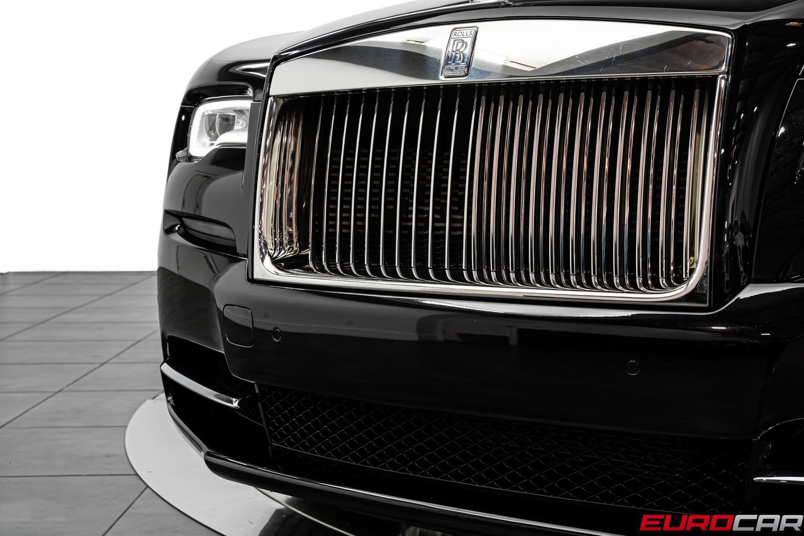 Used 2017 Rolls-Royce Dawn RWD image 14