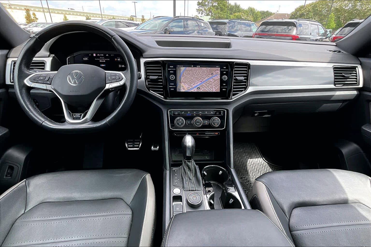 Used 2023 Volkswagen Atlas Cross Sport SEL Premium R-Line AWD/4WD image 23