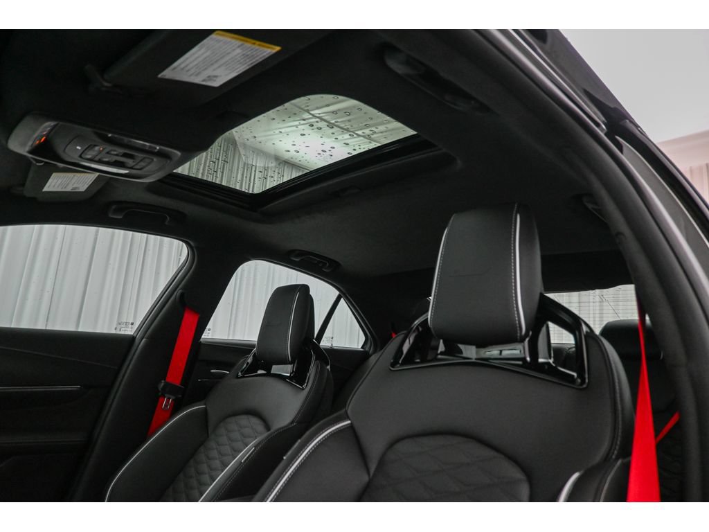 New 2026 Cadillac CT4 V Blackwing w/ Carbon Fiber 1 Package RWD image 21