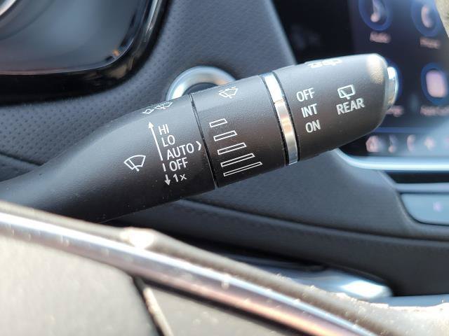 Used 2020 Cadillac XT5 Premium Luxury w/ LPO, Floor Liner Package AWD/4WD image 19