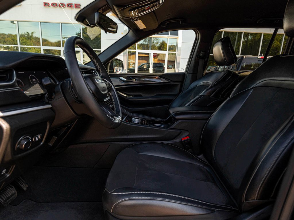 Used 2023 Jeep Grand Cherokee Altitude image 26