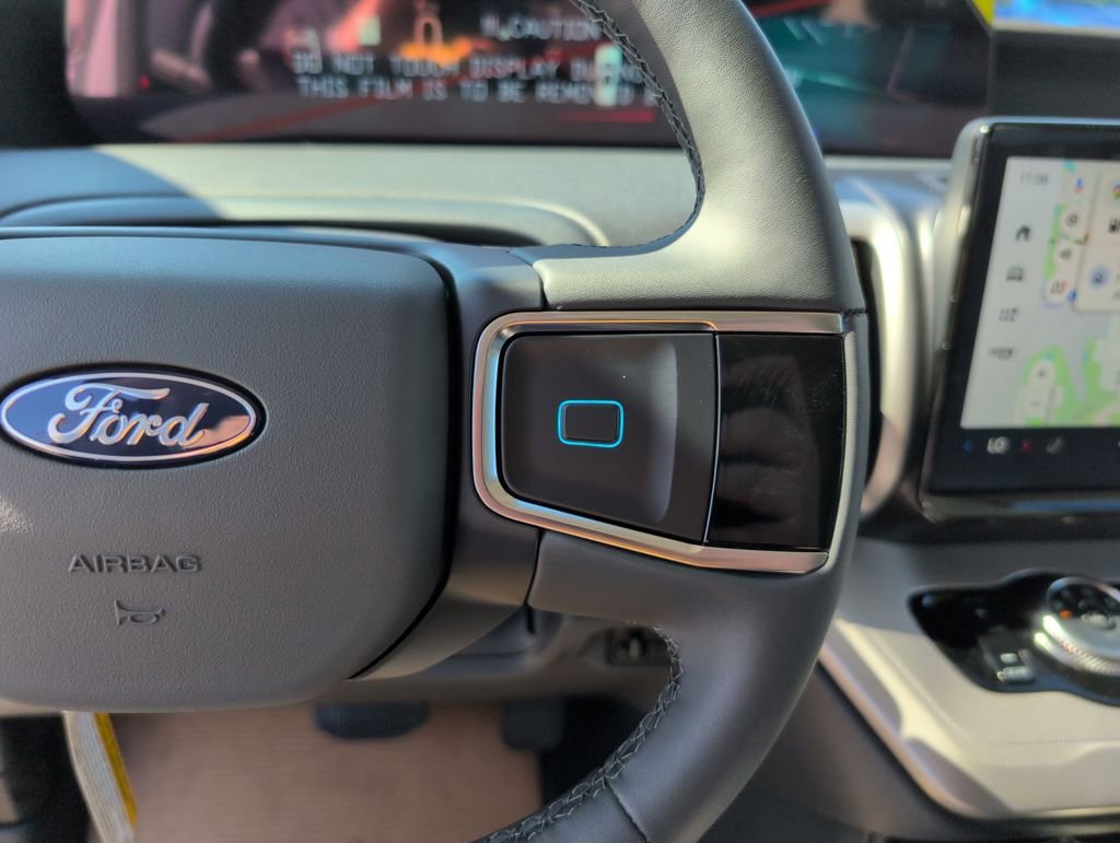 New 2026 Ford Expedition Active image 33