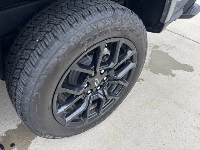 Used 2025 Chevrolet Colorado Z71 w/ Technology Package image 11