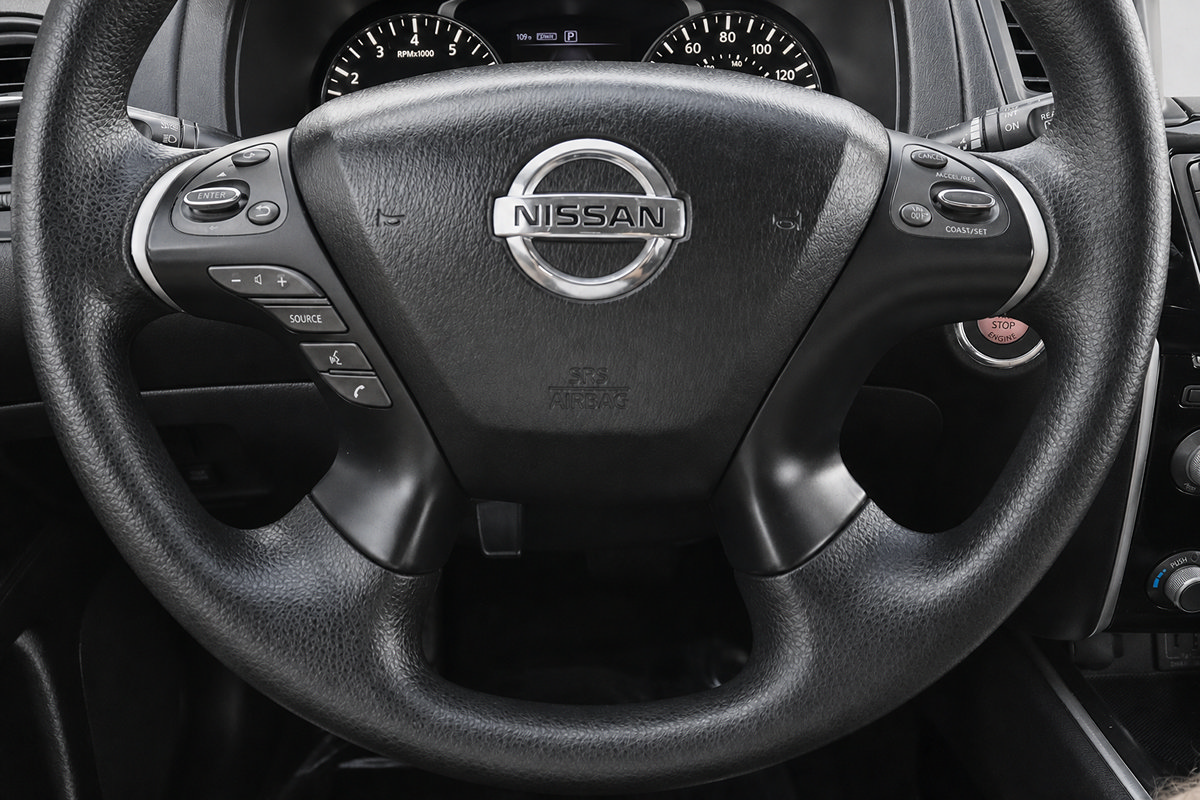 Used 2019 Nissan Pathfinder S AWD/4WD image 41
