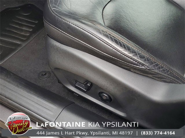 Used 2018 Jeep Compass Limited w/ Navigation Group image 12