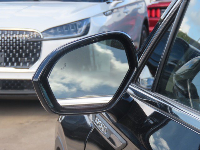 Certified 2022 Lincoln Corsair FWD w/ Premium Package image 17