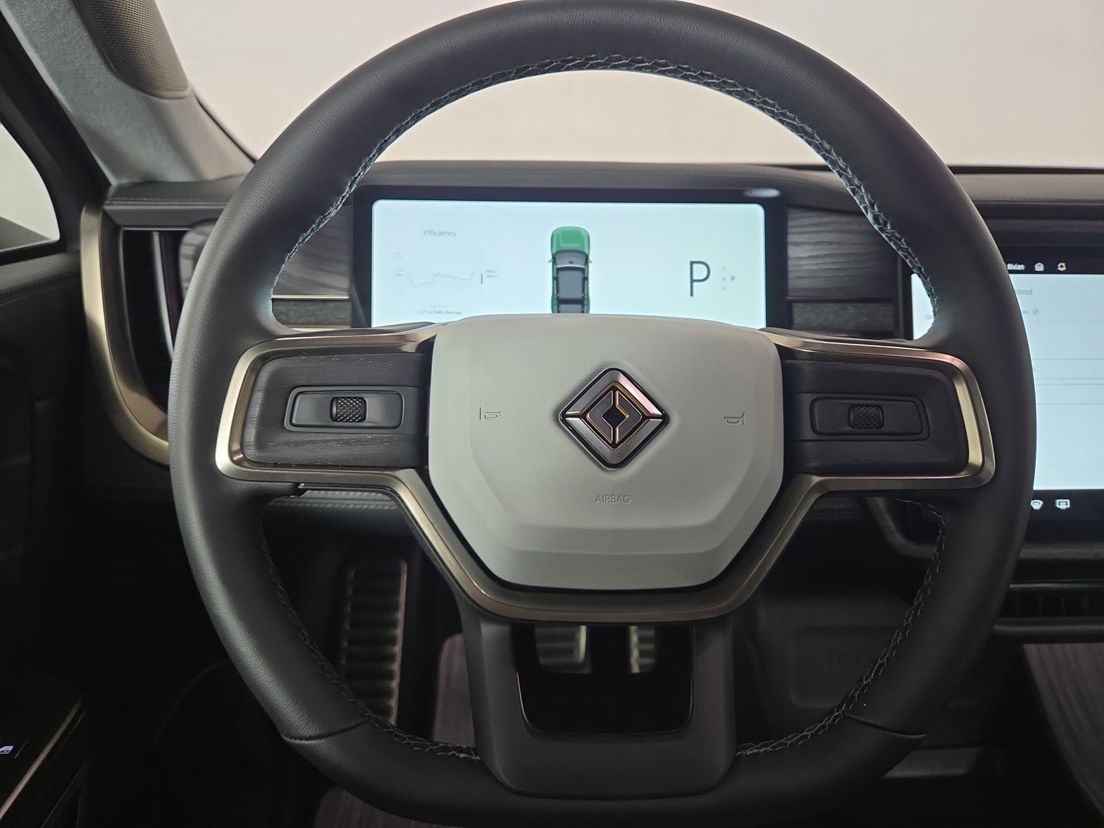 Used 2024 Rivian R1S Adventure image 28