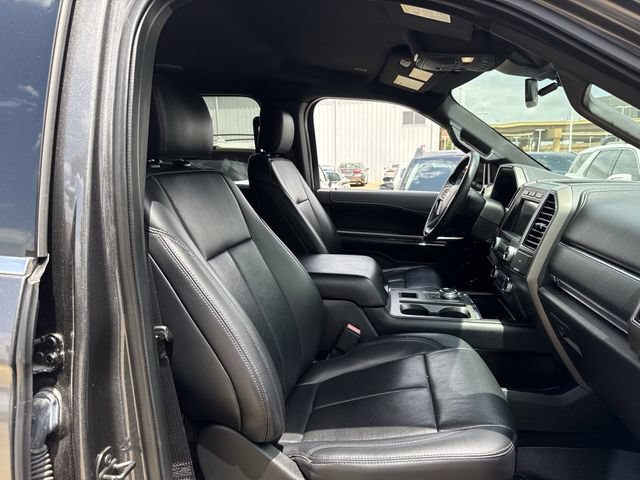Used 2019 Ford Expedition XLT w/ Equipment Group 202A RWD image 30