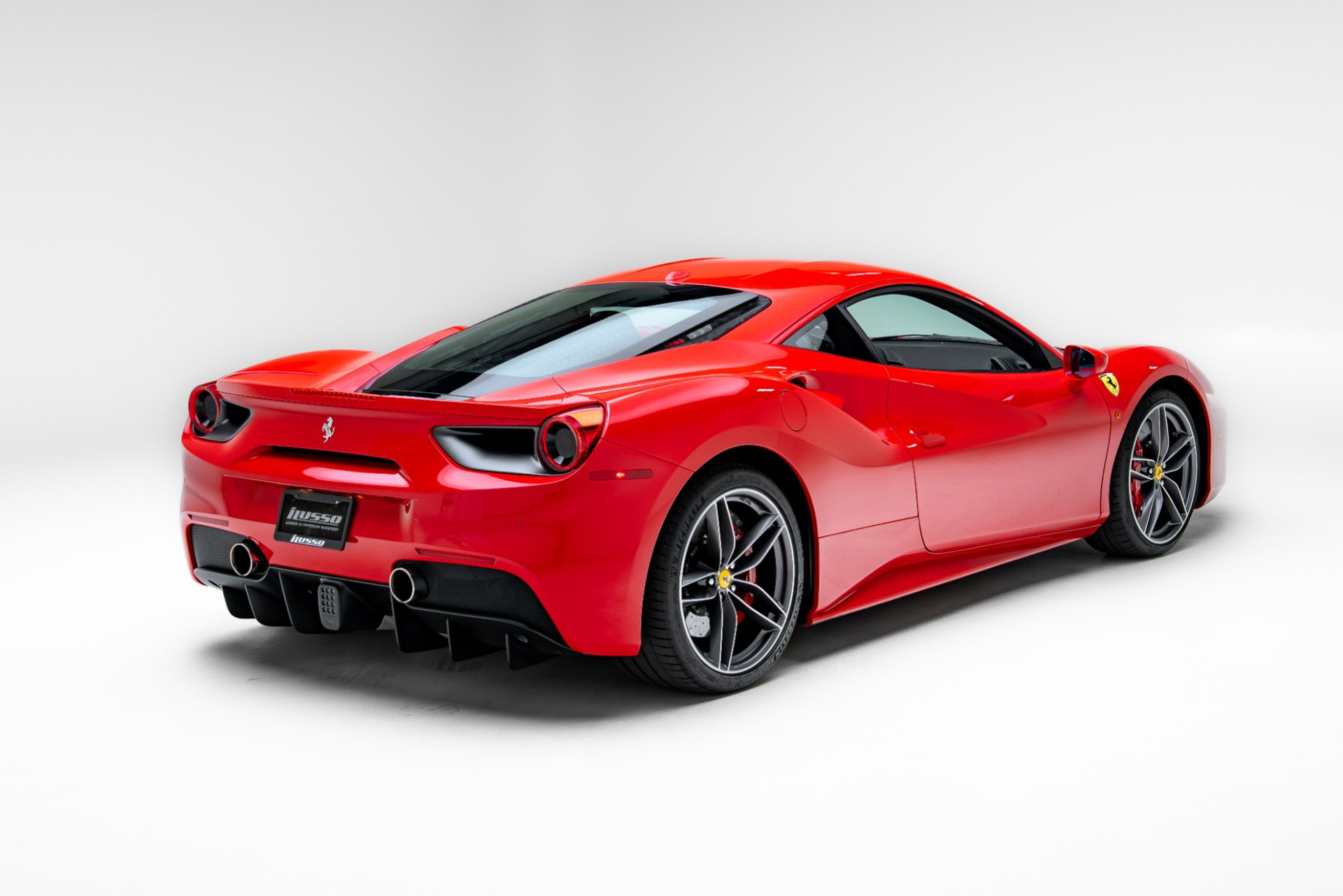 Used 2018 Ferrari 488 GTB RWD image 27