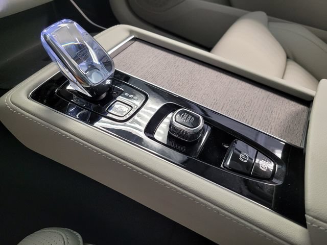 New 2026 Volvo XC90 B6 Ultra w/ Protection Package AWD/4WD image 23
