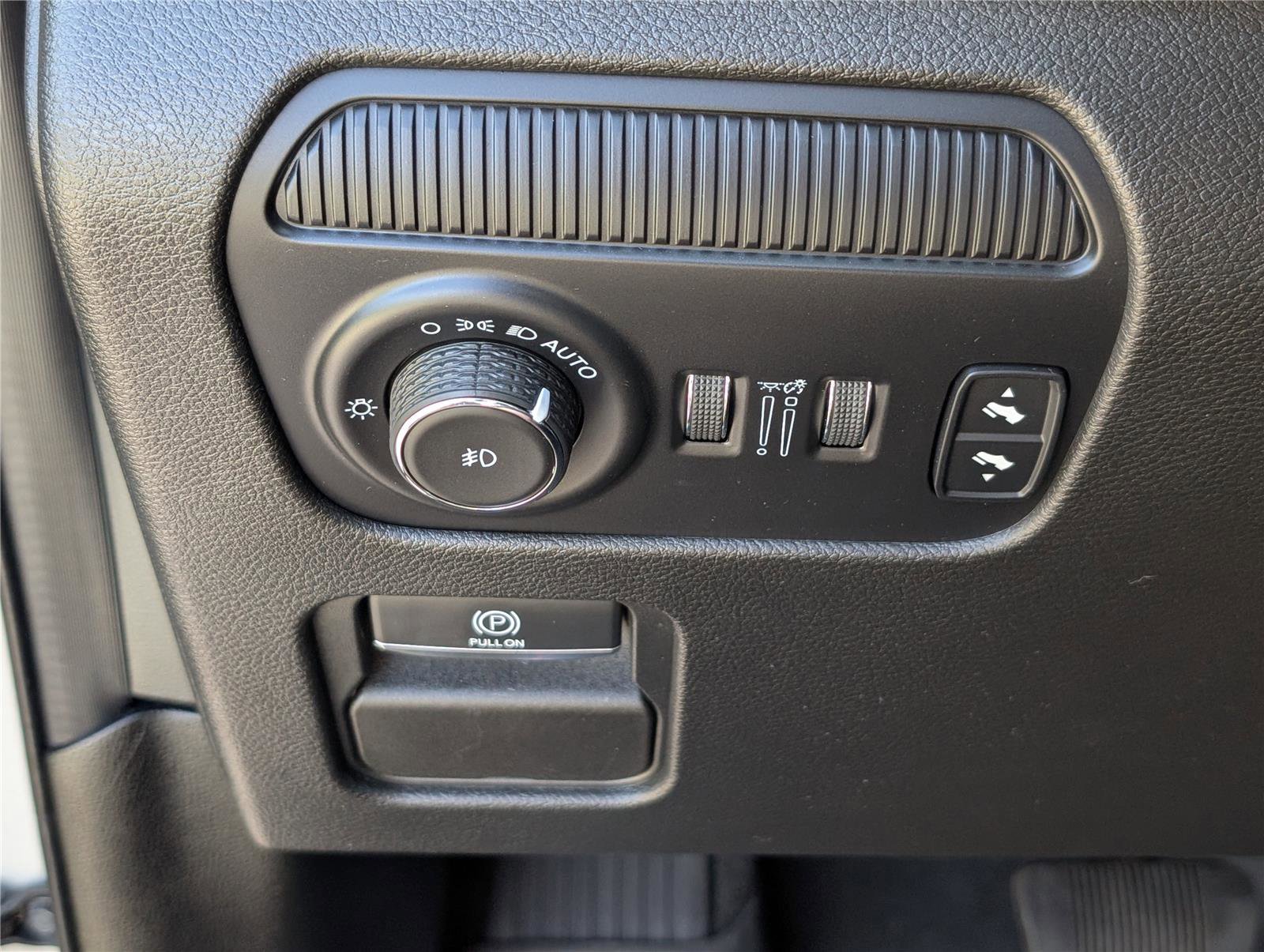 Used 2022 Jeep Wagoneer Series III image 25