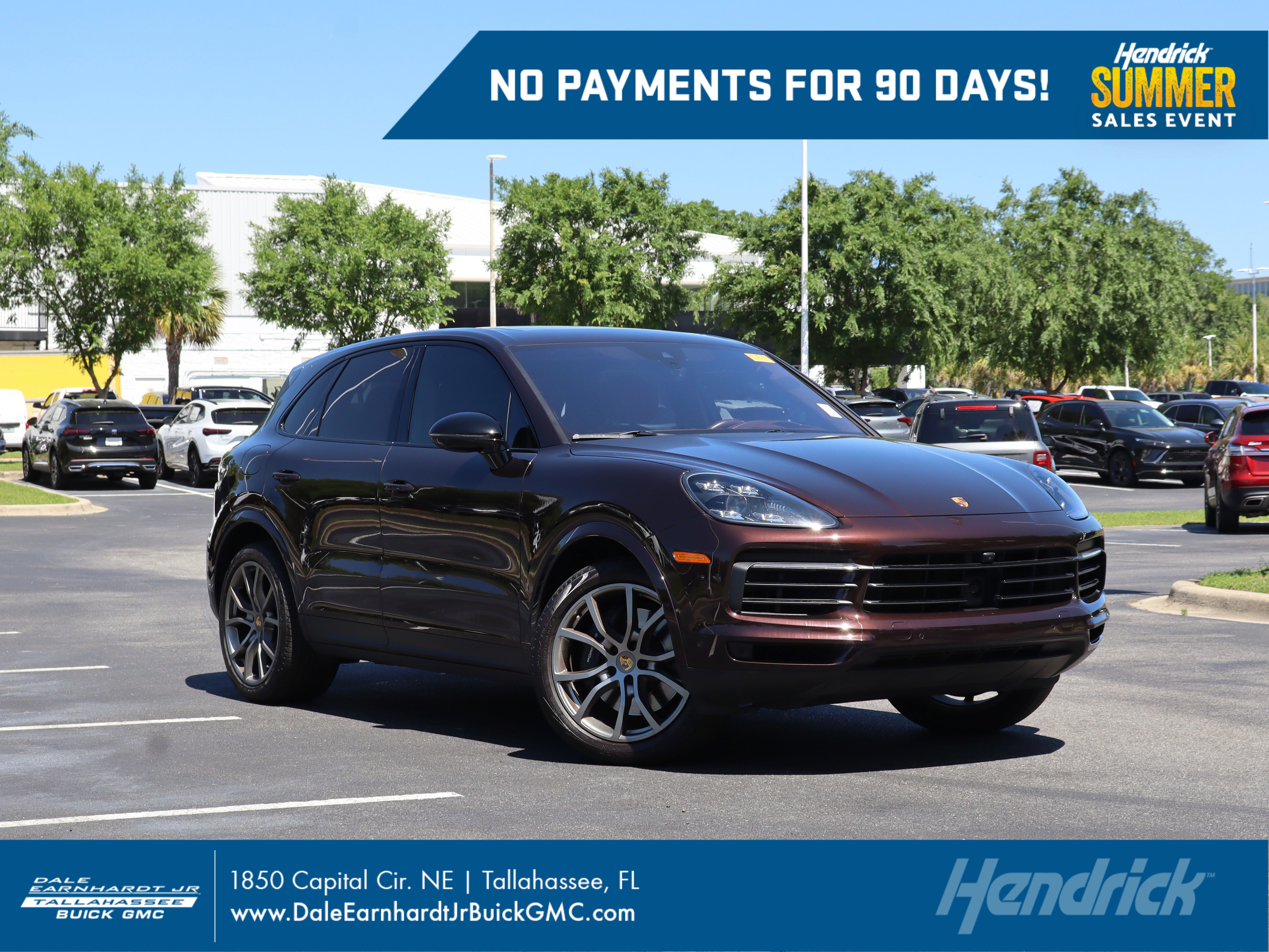 Used 2022 Porsche Cayenne AWD/4WD image 1