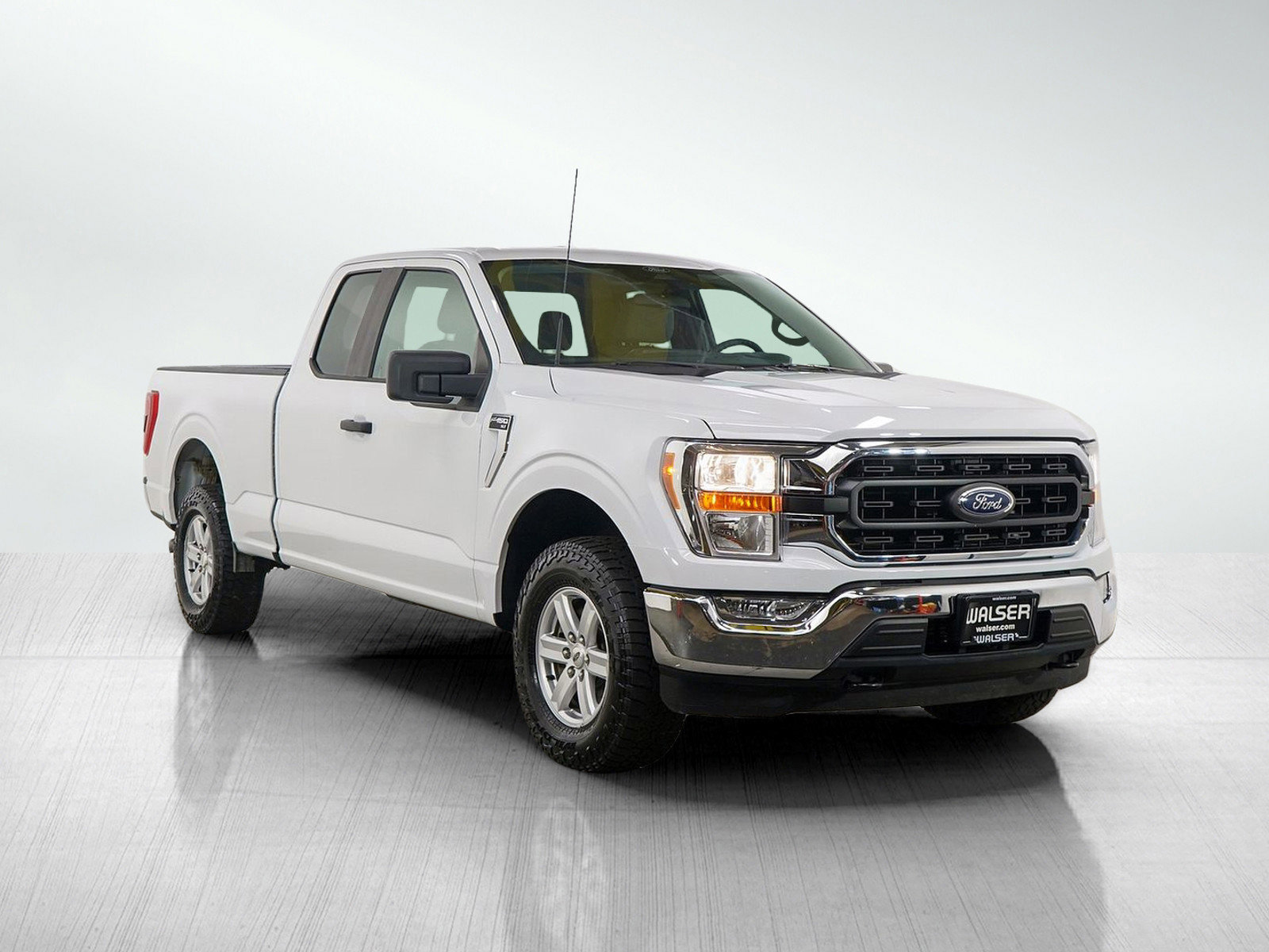 Used 2022 Ford F150 XLT w/ Trailer Tow Package image 8