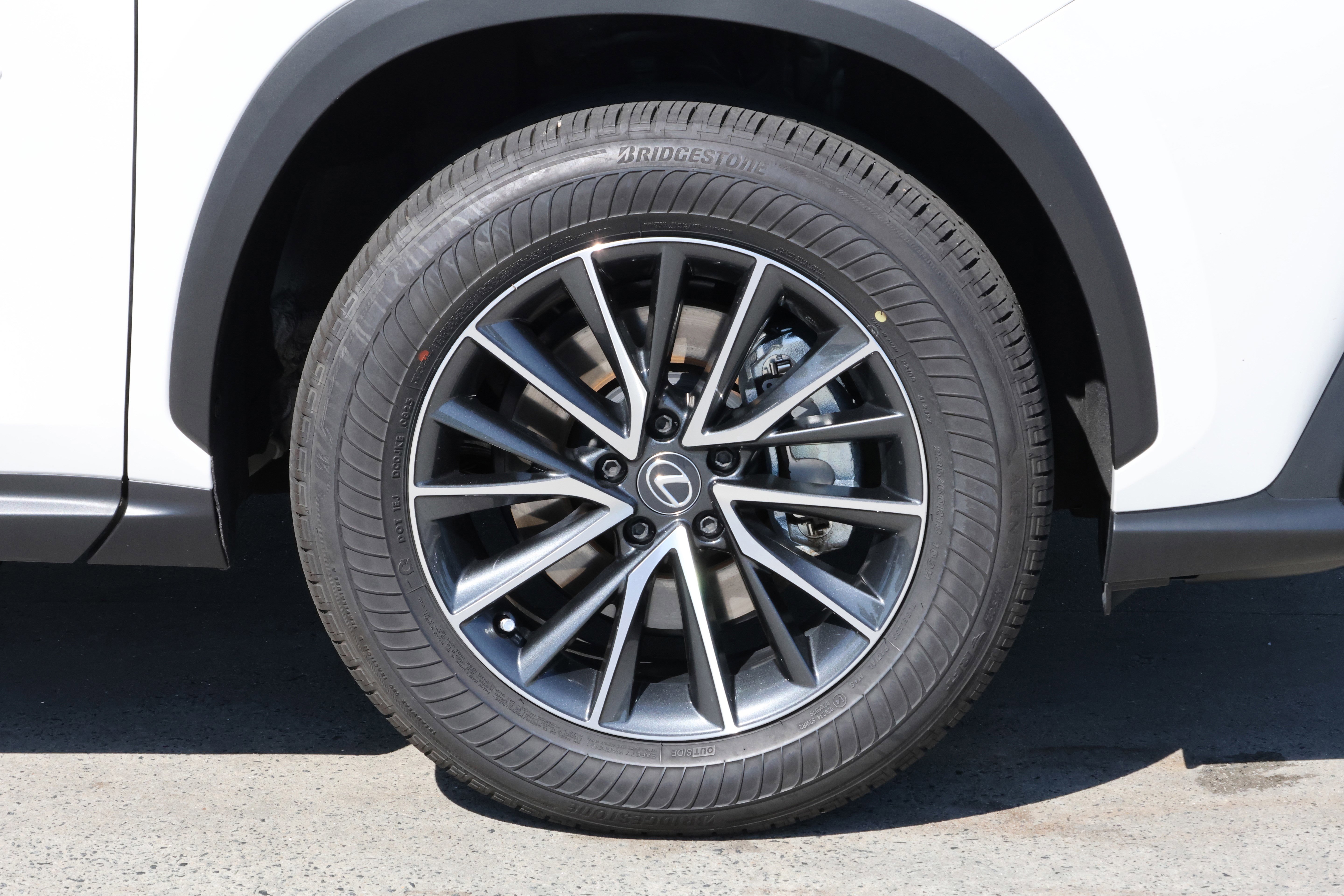 Used 2025 Lexus NX 250 FWD w/ Towing Package (2000 Lbs) image 11