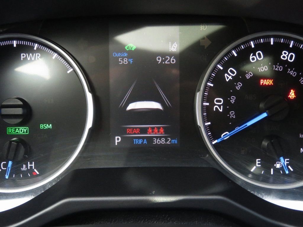 Used 2021 Toyota RAV4 XLE w/ Convenience Package image 22