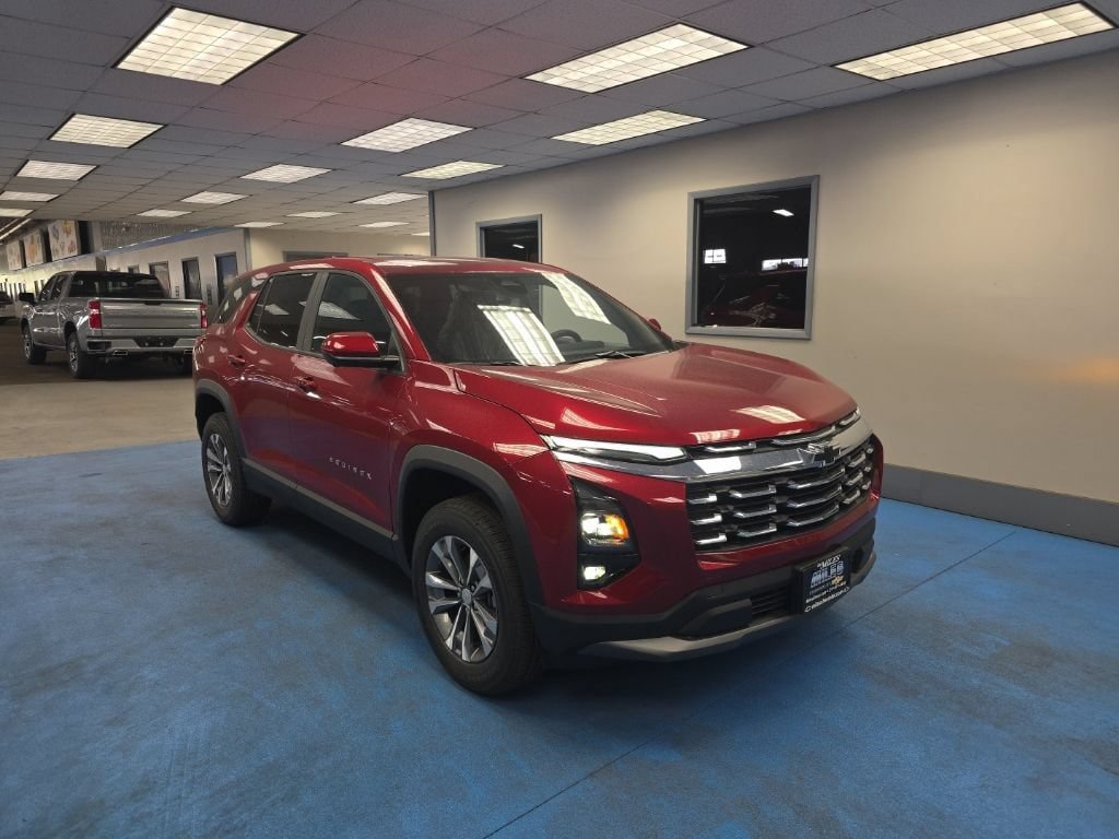 New 2027 Chevrolet Equinox LT w/ Convenience Package II FWD image 1
