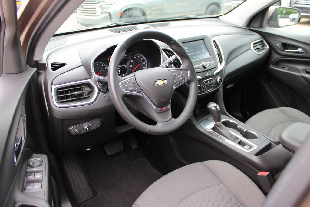 Used 2018 Chevrolet Equinox LT FWD image 12