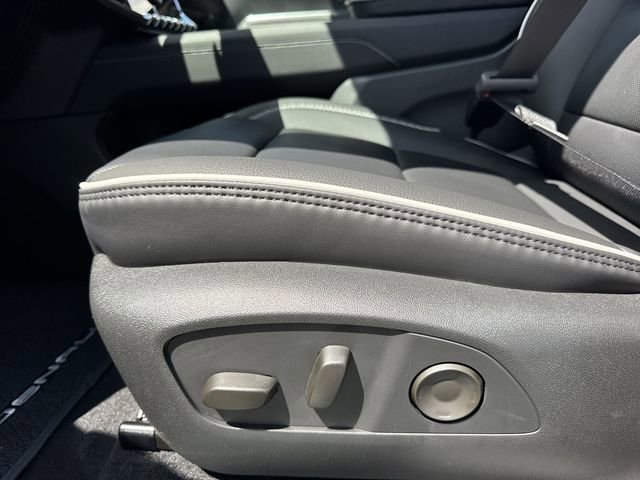 New 2026 GMC Acadia Denali image 13