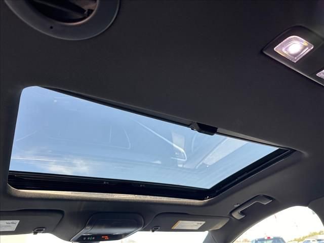 Certified 2023 Buick Enclave Essence w/ Experience Buick Package image 15