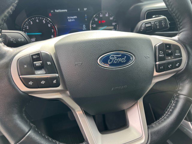 Certified 2022 Ford Explorer XLT w/ Equipment Group 202A image 13
