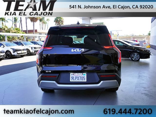 Certified 2024 Kia EV9 Light Long Range RWD image 8