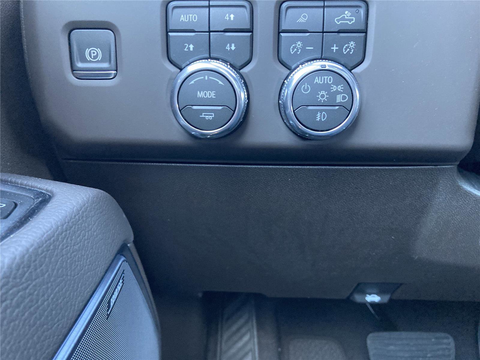 New 2026 GMC Sierra 2500 Denali w/ Denali Reserve Package image 13