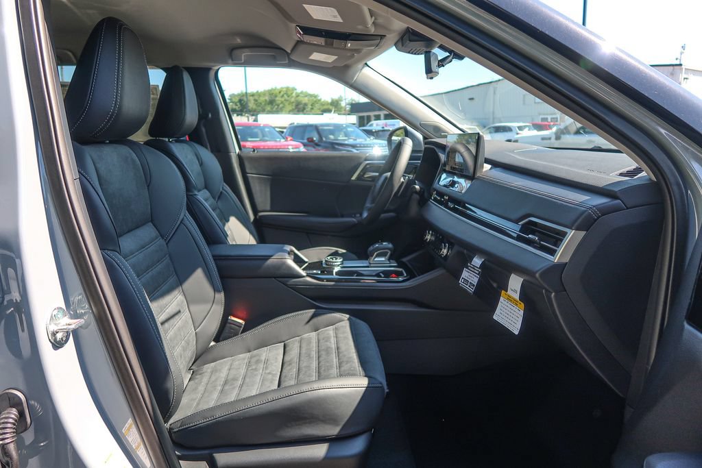 New 2026 Mitsubishi Outlander SE AWD/4WD image 17