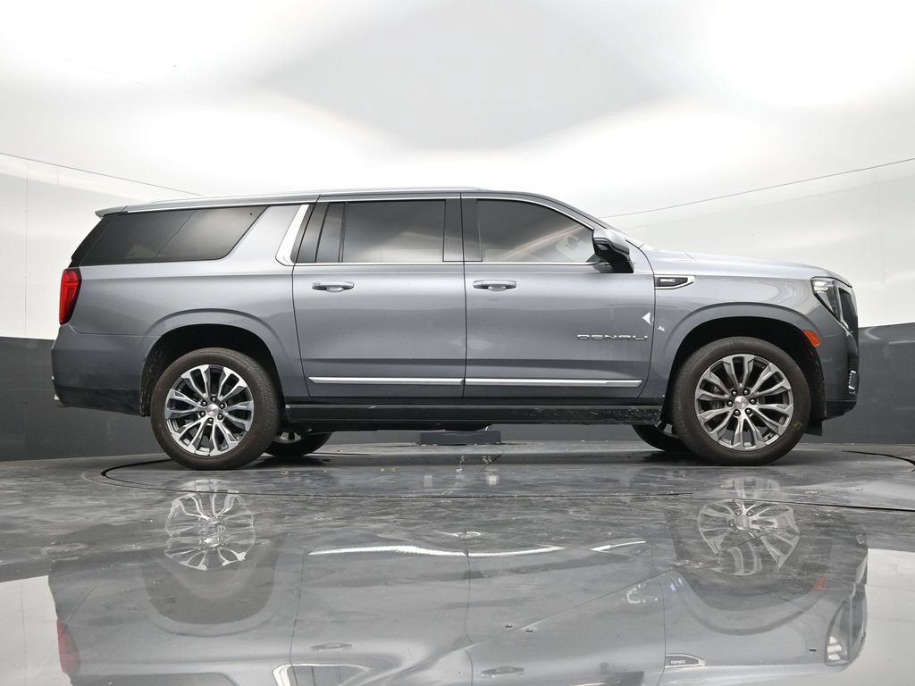 Used 2021 GMC Yukon XL Denali w/ Denali Premium Package RWD image 25