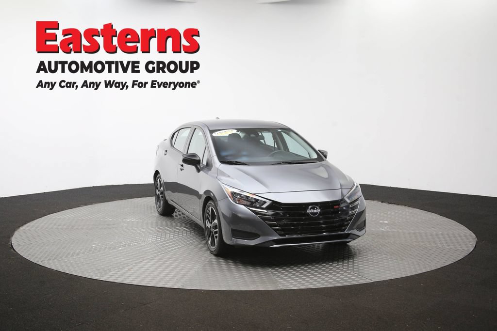 Used 2024 Nissan Versa SR FWD image 51