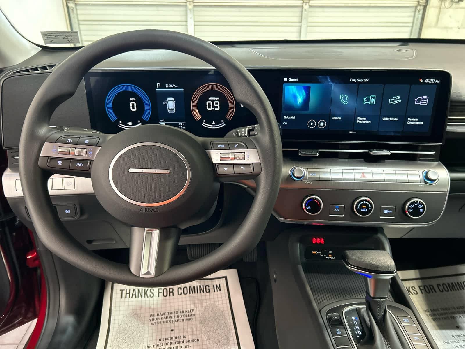 New 2027 Hyundai Kona SE AWD/4WD image 8