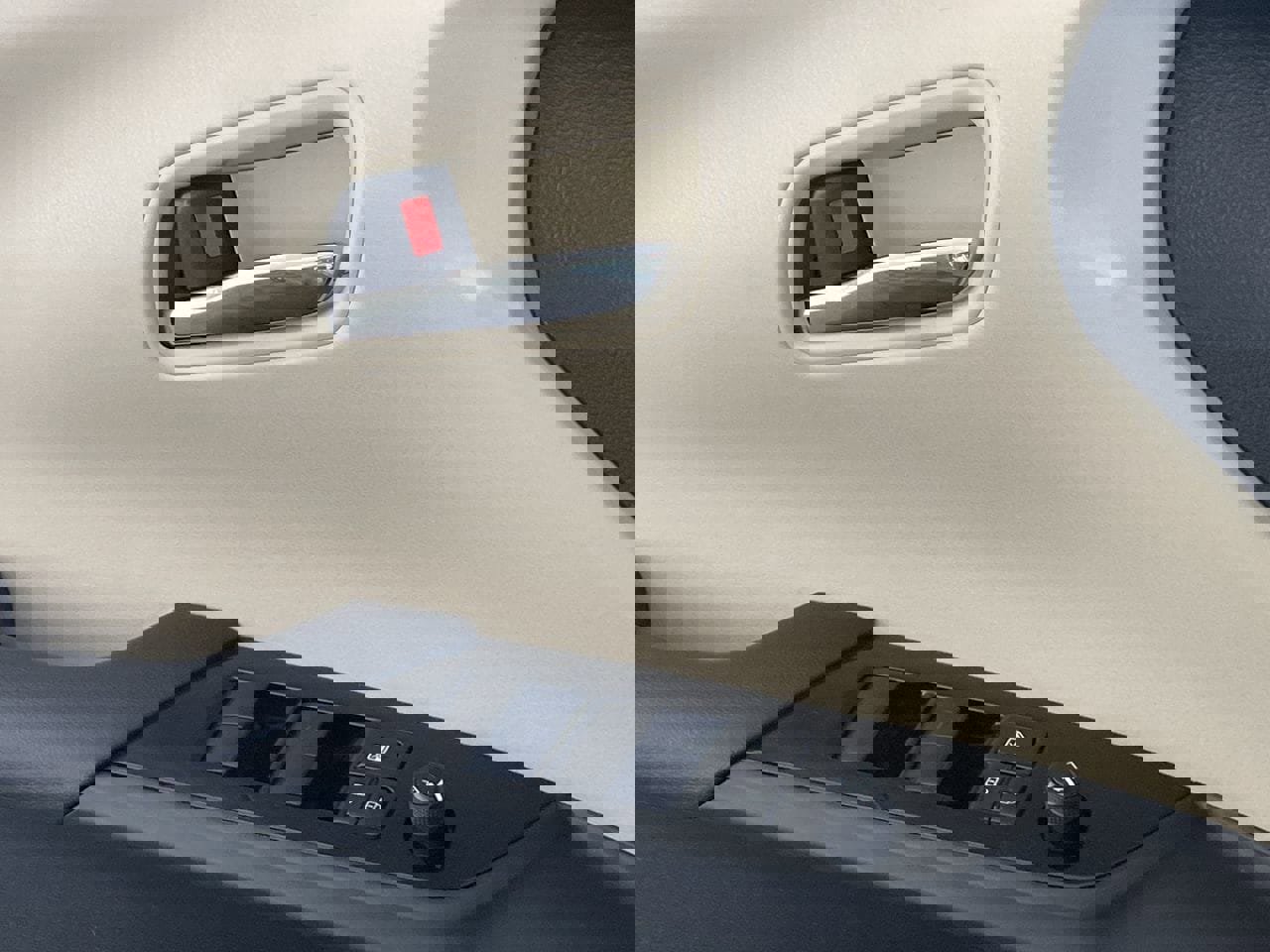 Used 2021 Toyota Prius XLE w/ Advanced Technology Package image 17