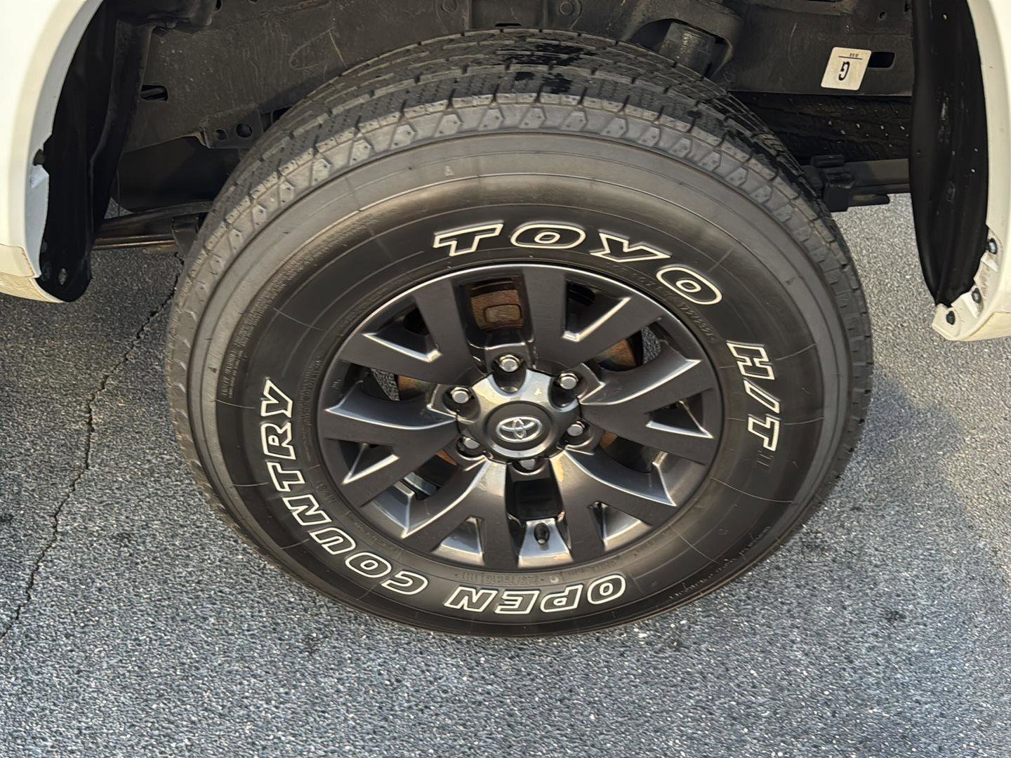 Certified 2022 Toyota Tacoma SR5 image 32