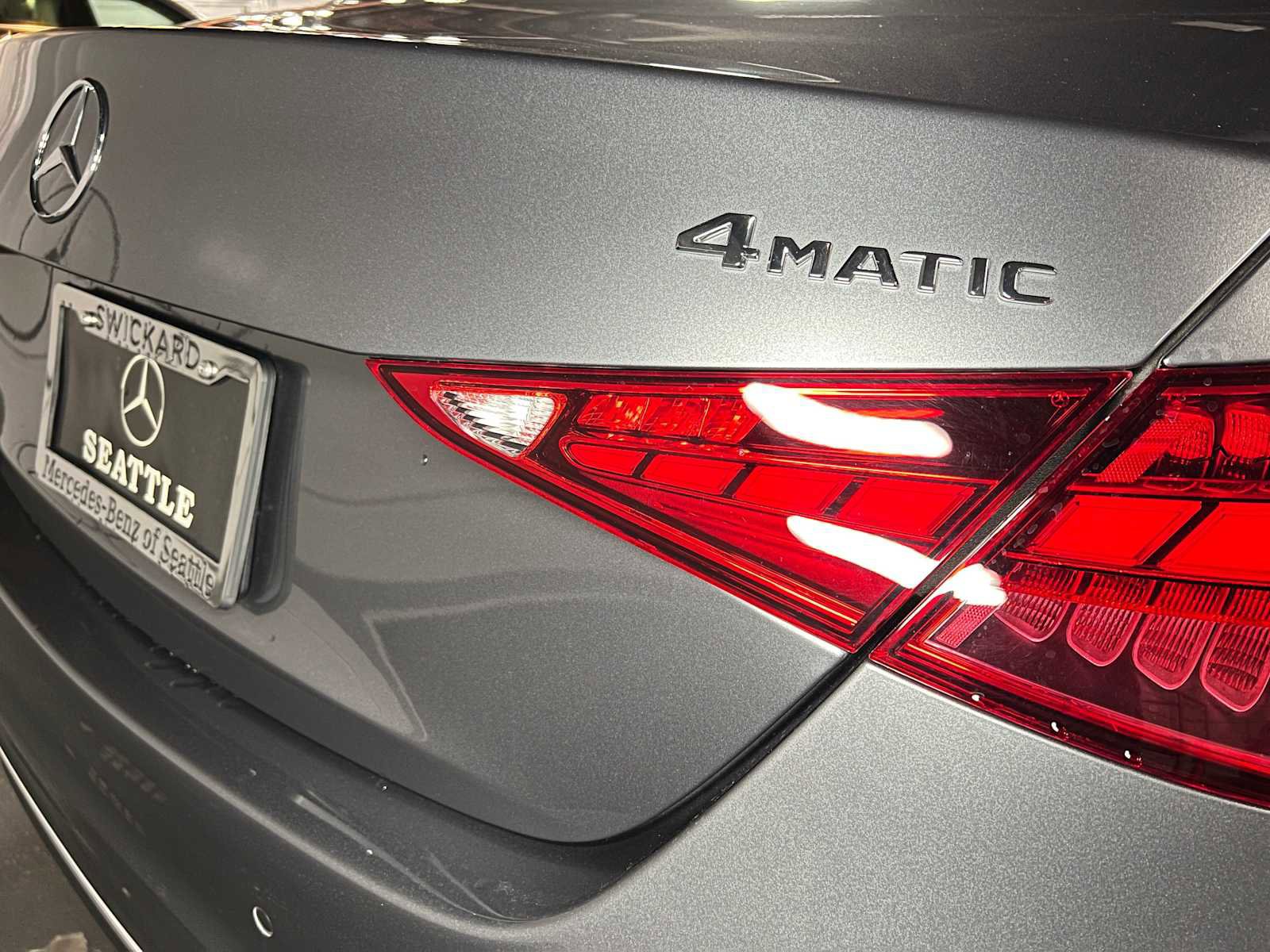 Used 2025 Mercedes-Benz C 300 4MATIC Sedan image 15