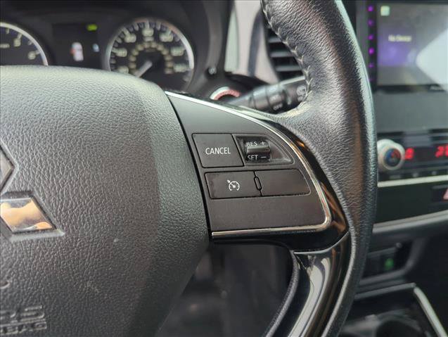 Used 2020 Mitsubishi Outlander SE FWD image 13