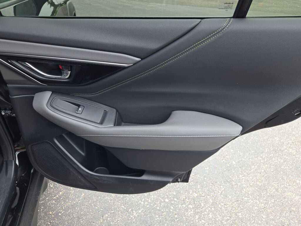 Certified 2024 Subaru Outback Onyx Edition AWD/4WD image 9